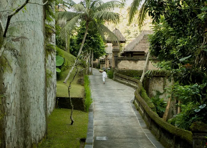 Puri Wulandari A Boutique &